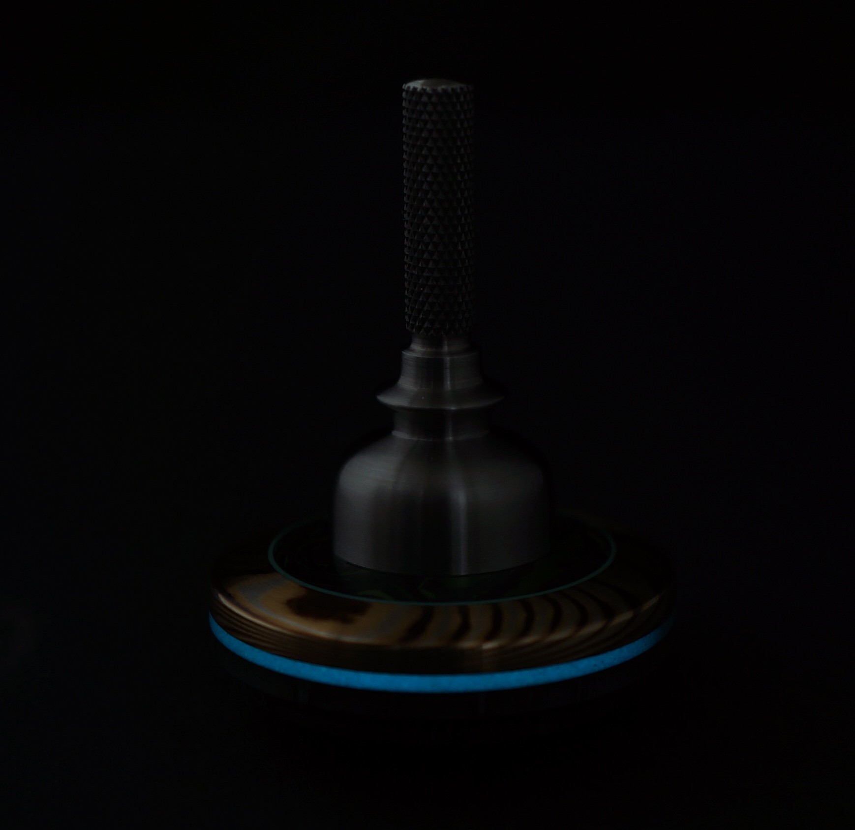 #2026	1.09"	Moklume, Big Razorwire, Fatcarbon turboglow, bakelite & ti picture 2