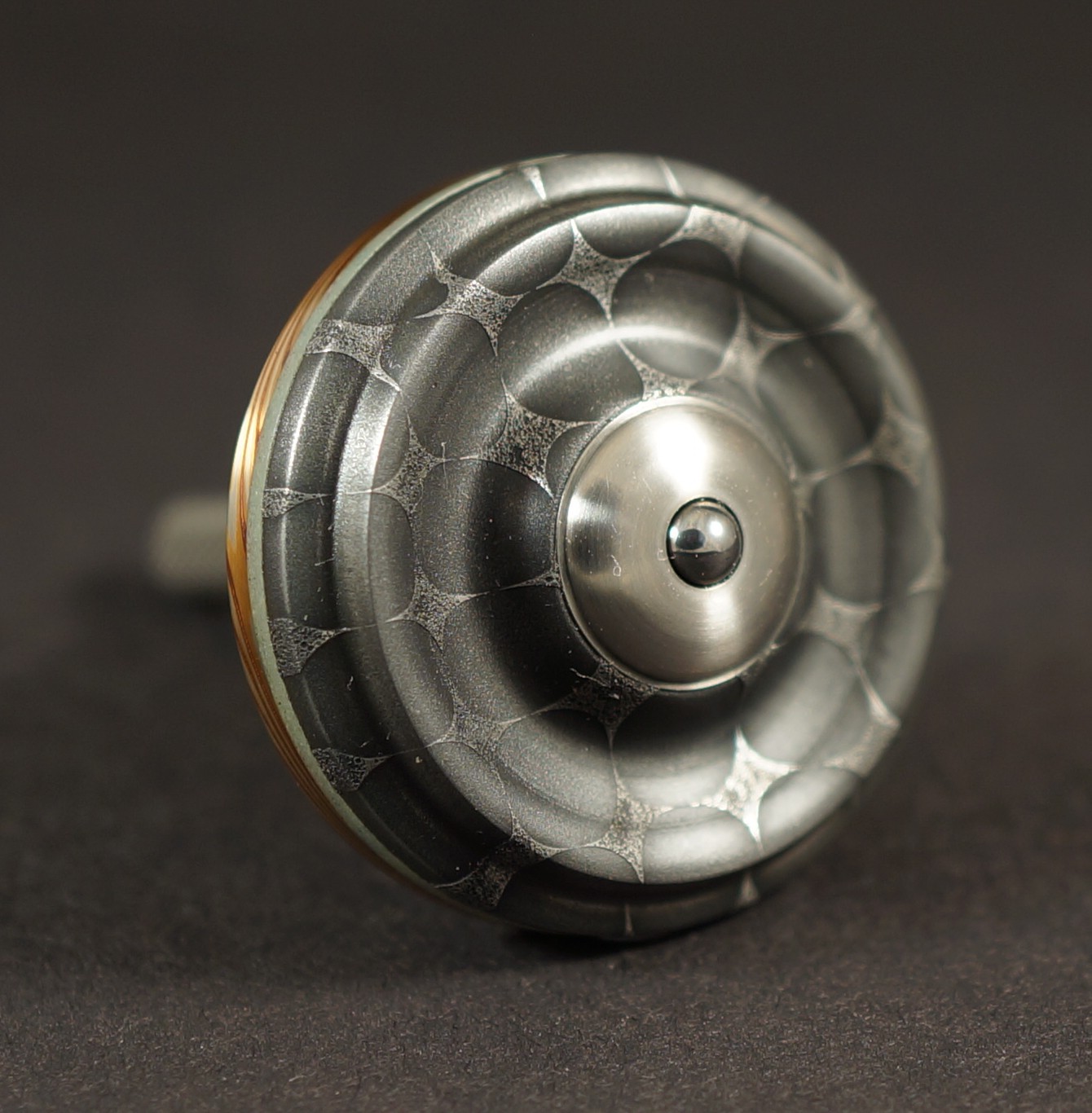 #2026	1.09"	Moklume, Big Razorwire, Fatcarbon turboglow, bakelite & ti picture 4