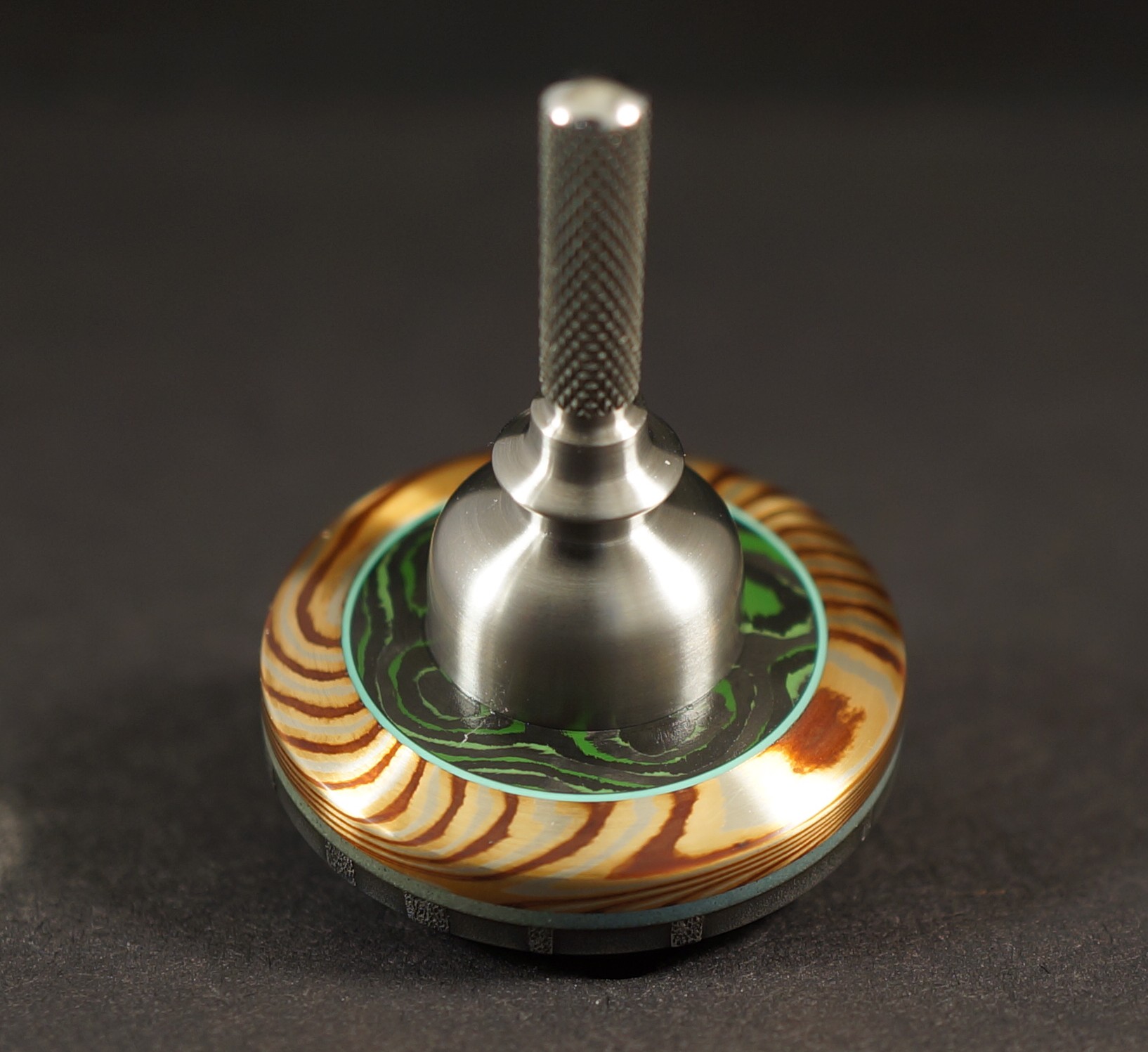 #2026	1.09"	Moklume, Big Razorwire, Fatcarbon turboglow, bakelite & ti picture 3
